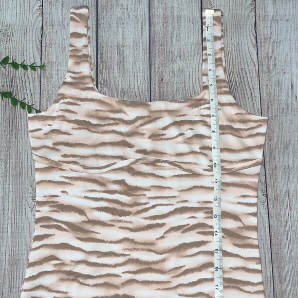 🌸 Clearance! 🌸 Animal Print Body-con Mini Dress Size M - Picture 5 of 9